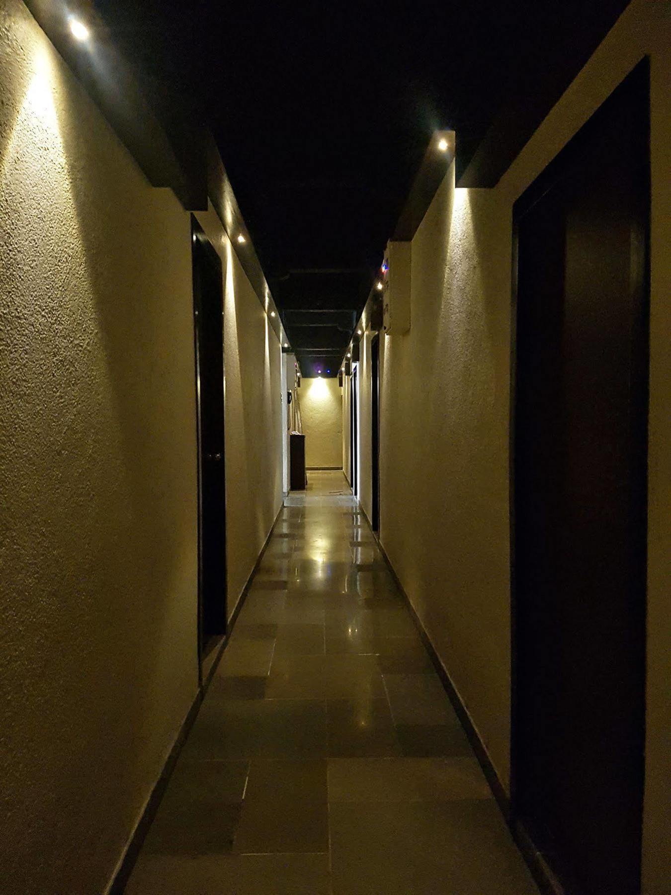 Hotel Kumkum Bombay Esterno foto